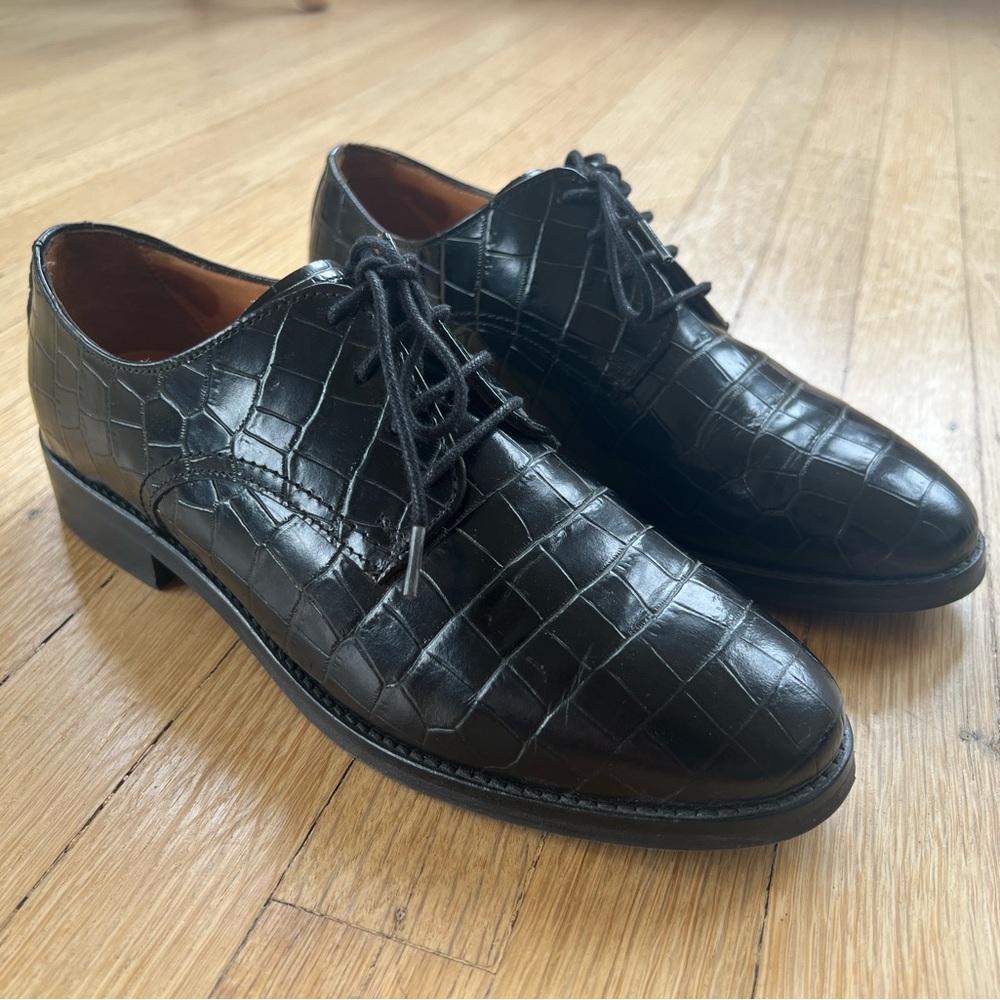 Women’s Black Crocodile Pattern Dress Shoes